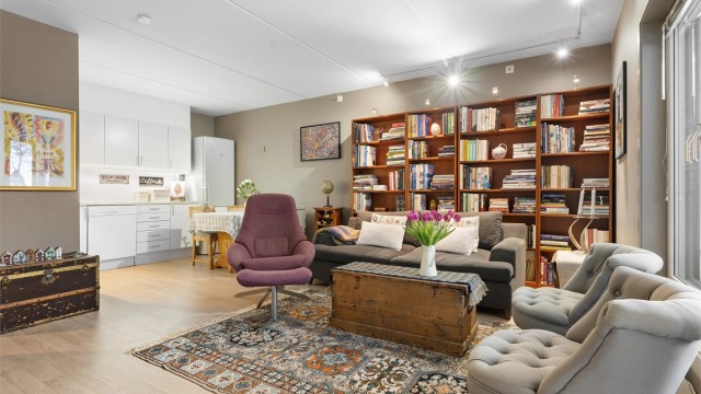 Krogsveen v/ Anders Brodshaug Berger presenterer Gotaasalleen 27 - Foto: Heidi Larsen