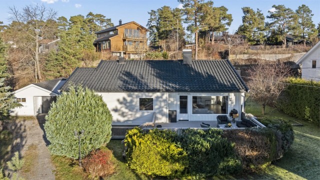 Krogsveen v/Vindum har gleden av å ønske velkommen til Svaleveien 7!