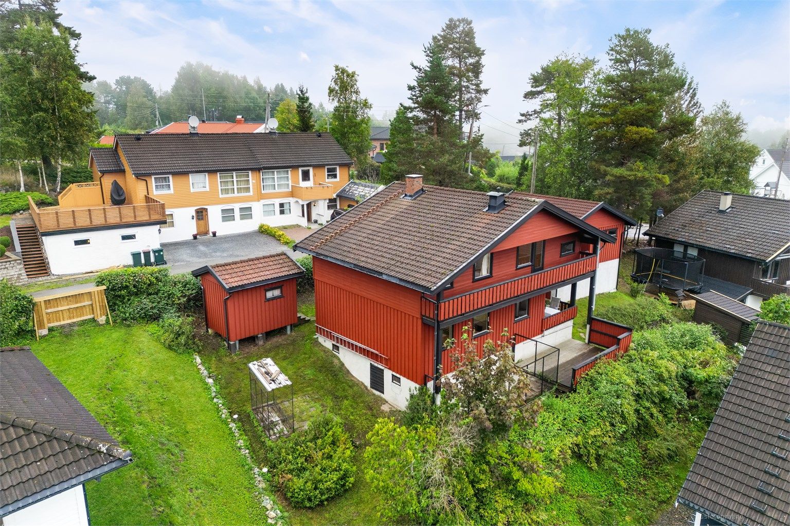 Eiendommen ligger godt til på attraktive Konnerud i rolige omgivelser. Foto: Haiman Askari/Knipzet AS