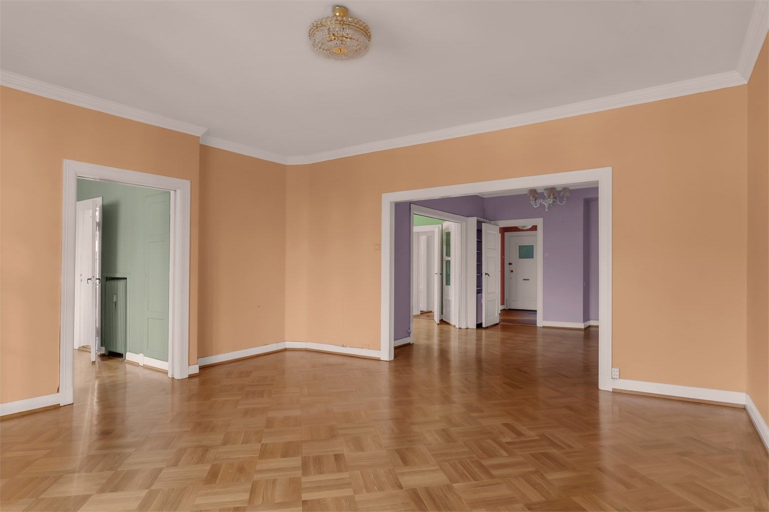 Oppvarming via fjernvarme er inkludert i felleskostnadene.