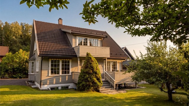 Velkommen til Sognsvannsveien 51D – Presentert av Halvor L. Heikkilä ved Krogsveen Majorstuen og Oslo Vest. Foto av Bjørner Solberg