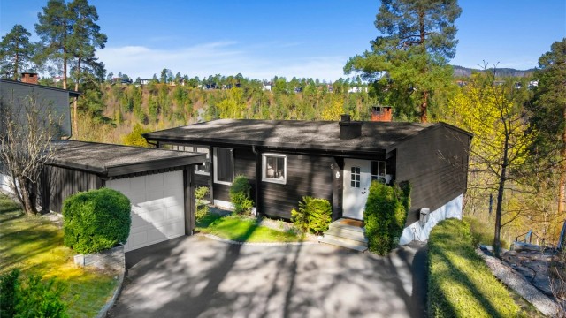 Velkommen til denne koselige eneboligen på idylliske Blommenholm.
Foto: Zovenfra AS