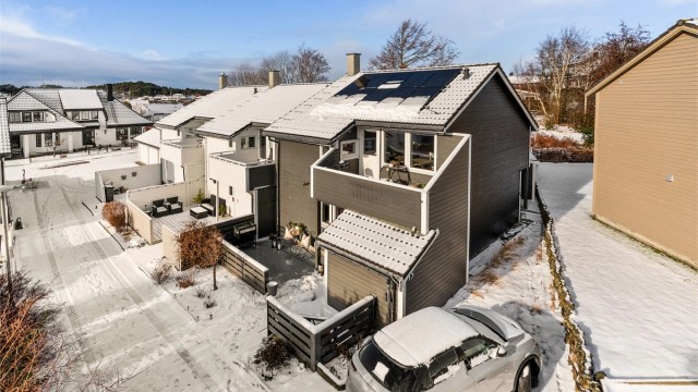 Velkommen til Smørblomstvegen 75