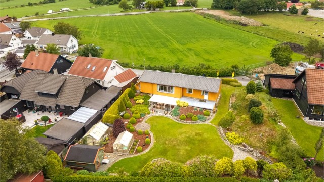 Velkommen til Sandmyrvegen 41 - Presentert av Daniel S. Mossige v/Krogsveen Jæren