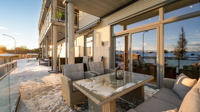 Terrassen vil på sommerstid oppleves som en fin forlengelse av stuen.