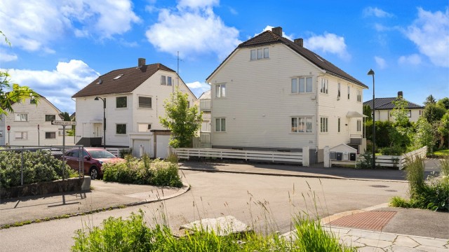 Lene Hviding v/Krogsveen har gleden av å presentere Køhlers vei 26.