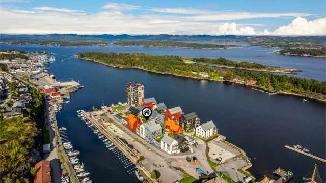 Skjærgården i området er fantastisk og lett tilgjengelig med egen båt eller ferge som tilbyr øyhopping.