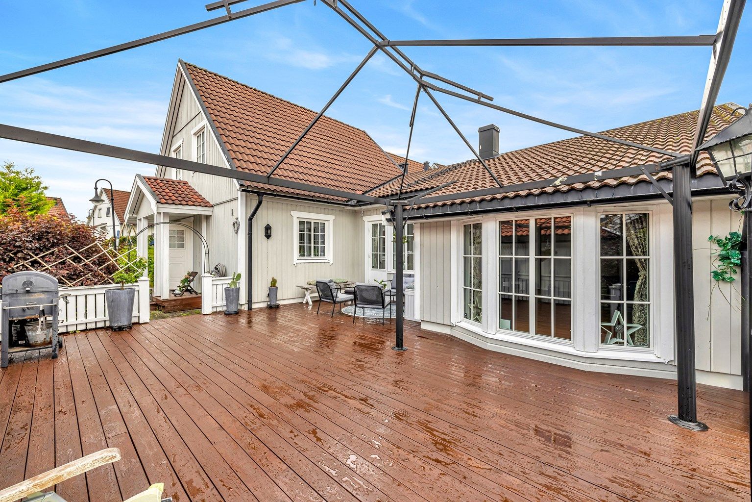 Eiendomsmegler Krogsveen v/Eskil R Tyskeberget ønsker velkommen til Hovinbakken 55