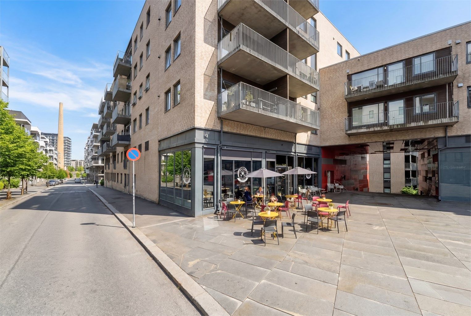 Kort vei til populære Boulangerie M. Et fransk bakeri og serveringssted.