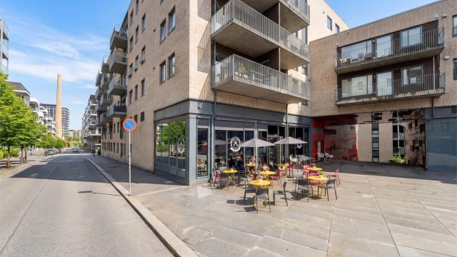 Kort vei til populære Boulangerie M. Et fransk bakeri og serveringssted.