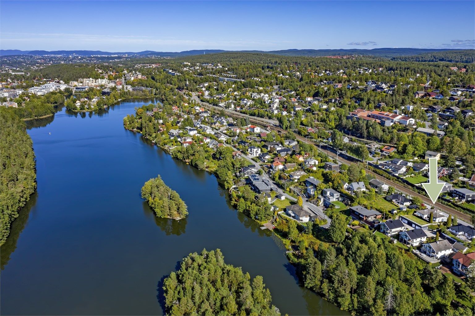 Flott beliggende eiendom på Solbråtan - nær Kolbotnvannet - flotte turmuligheter i nærområdet - gangavstand til Kolbotn sentrum
