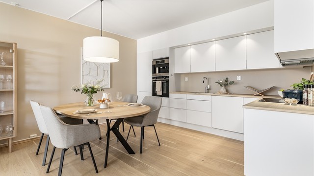 Leiligheten har et moderne og velholdt kvalitetskjøkken fra Sigdal.