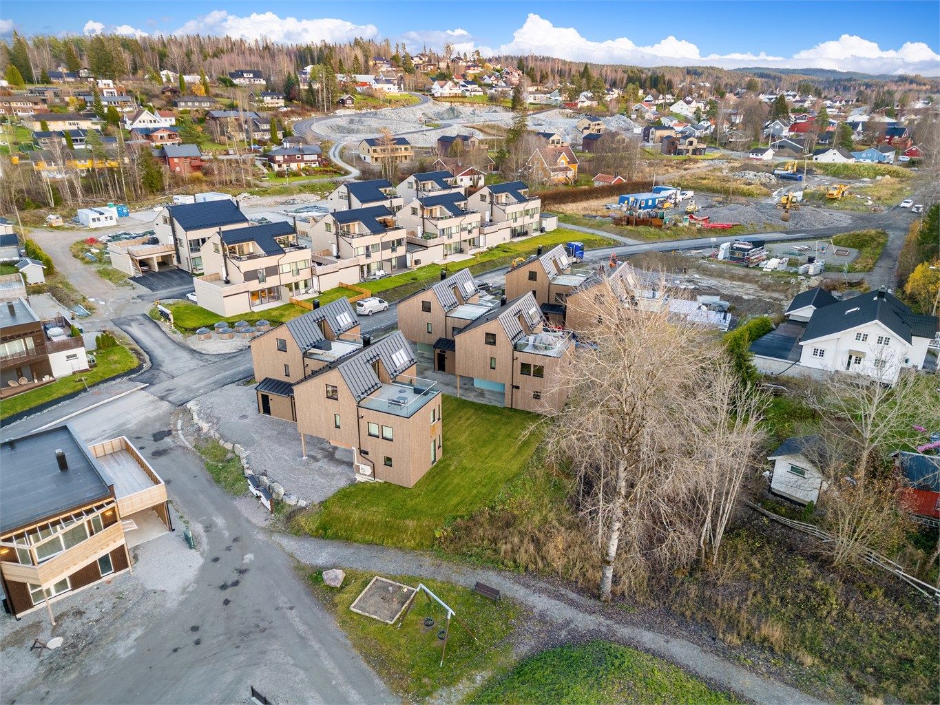 Velkommen til Berte Styris Veg! Her på Styri presenteres en attraktiv mulighet i et moderne og etablert boligområde, egnet for både utbyggere og privatpersoner.