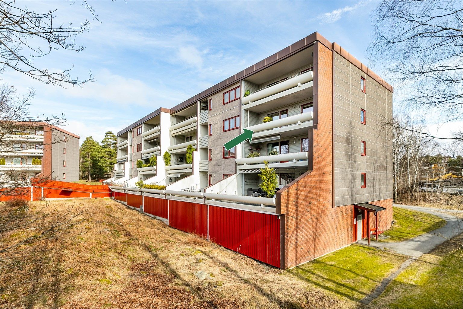 Velkommen til Rødstrupeveien 8! Leiligheten presenteres av Krogsveen. 
Fotograf; Børge Oppegård.