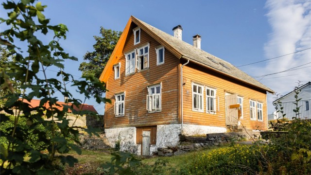 Velkommen til Søre Tjuvavågen 23 - Presentert av Kjell Fjellstad v/ Eiendomsmegler Krogsveen