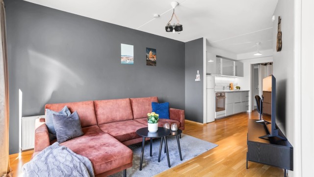 Eiendomsmegler Krogsveen v. Frida Tørrishaug har gleden av å ønske velkommen til Høvlerigata 2!