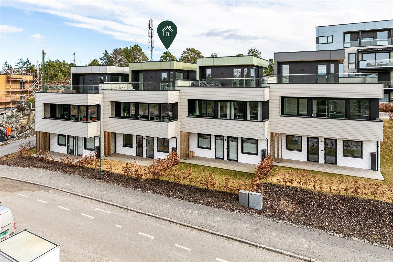 Velkommen til Batteriveien 49 - formidlet av Krogsveen. 
Fotograf; Børge Oppegård.