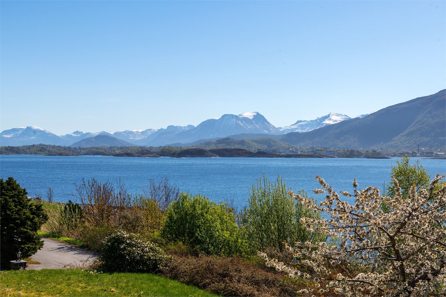 Eiendommen har gode solforhold