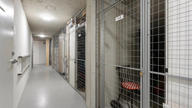 Bodene gir rikelig med plass til oppbevaring av sportsutstyr og sesongartikler.