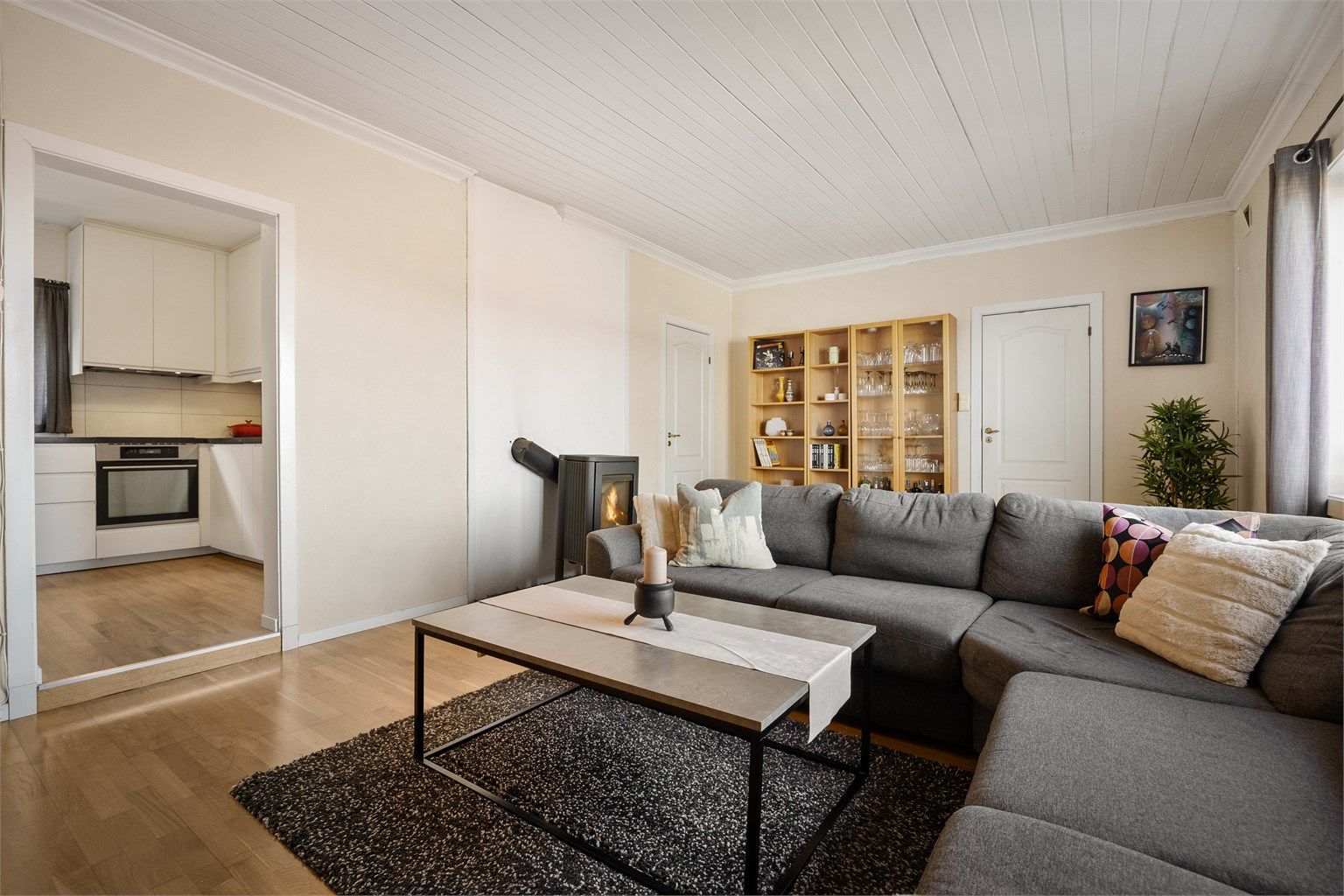 Stue med plass til sofagruppe