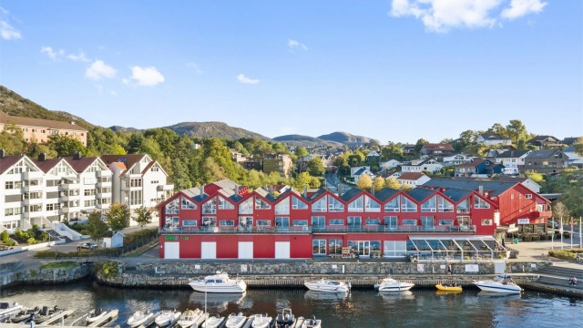 Velkommen til Kaiveien 29! Flott andelsleilighet over to plan med maritim beliggenhet.
Foto: Martin Nordbø