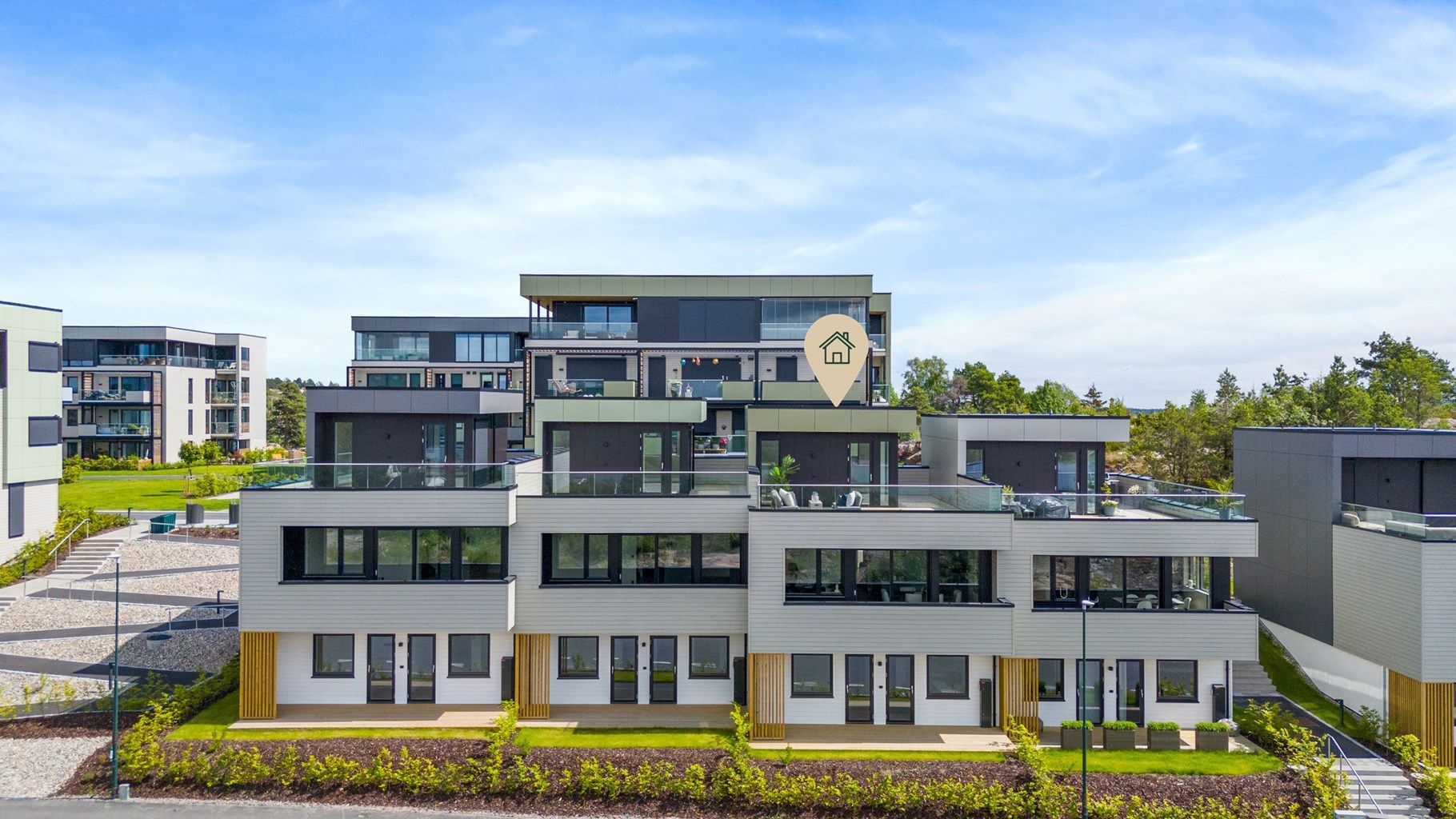 Batteriveien 37 formidles av Krogsveen.