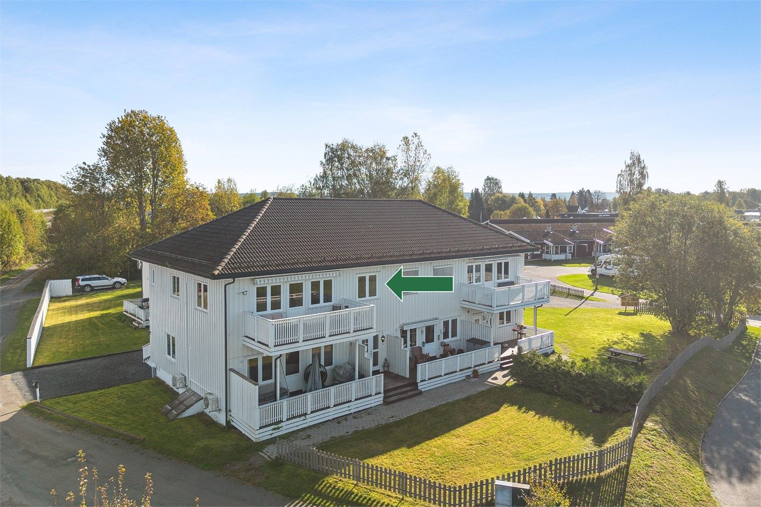 Velkommen til Gamlevegen 6G - Romslig 3-roms med gode solforhold. 