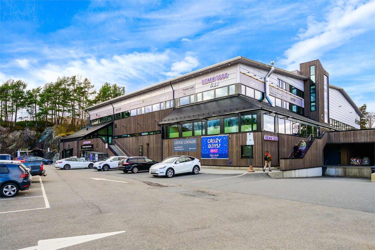 Her finner du også flere aktivitetstilbud som feks. InterPadel Bergen og treningssenteret Aktiv365