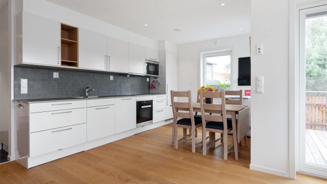 Stue og kjøkken er på til sammen ca 23.5 kvm.