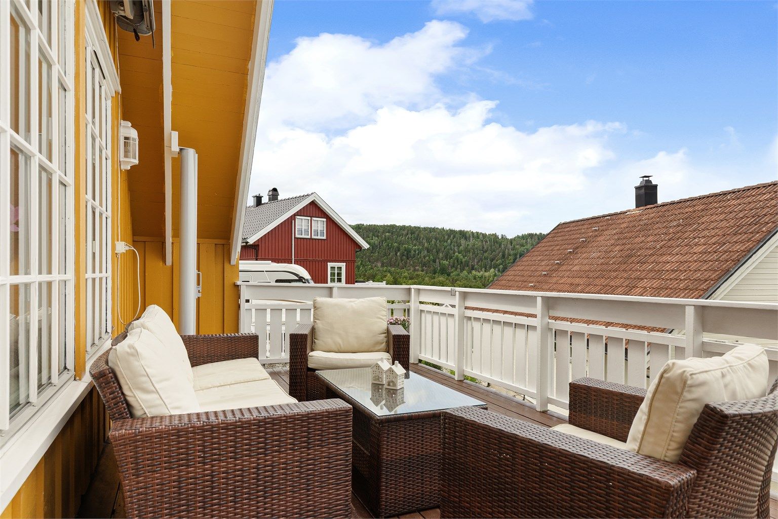 Terrasse utenfor stuen 