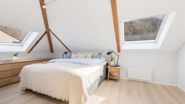 Hovedsoverommet er på ca. 17 kvm og har god plass til møblering