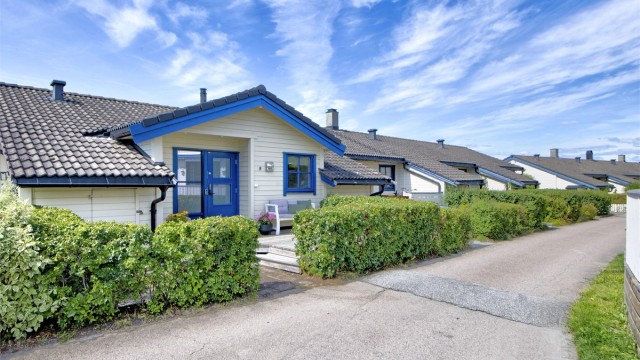 Meget barnevennlig med minimal biltrafikk på tunet - trivelig boområde med flere barnefamilier på tunet