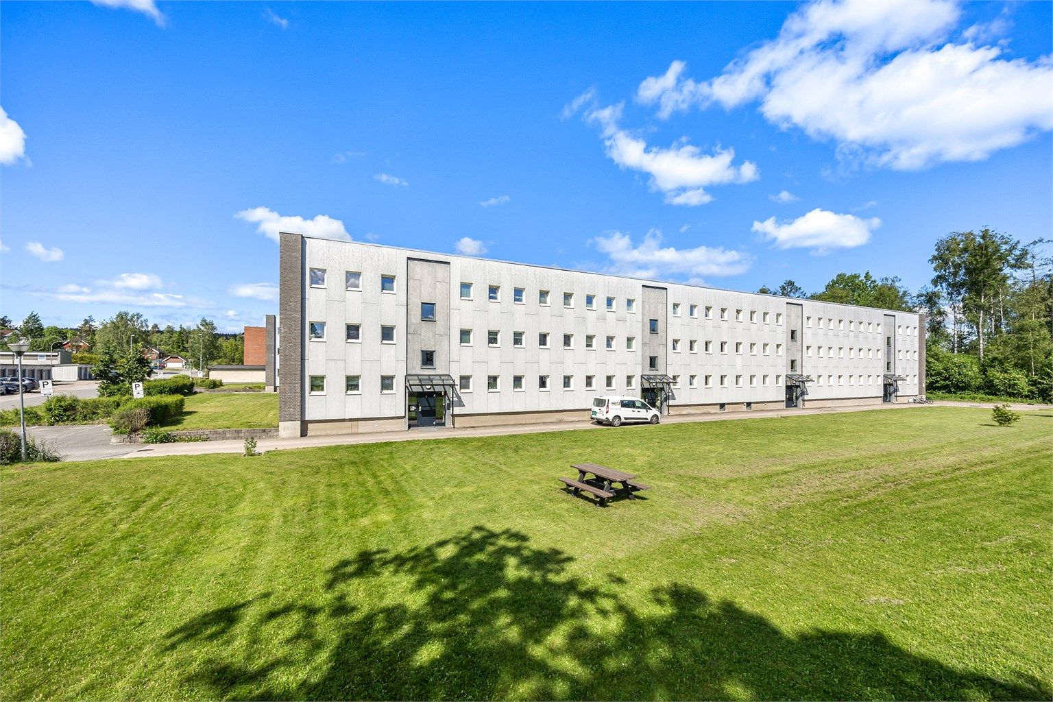 Myhrerenga borettslag består av 168 boliger og er tilknyttet USBL.