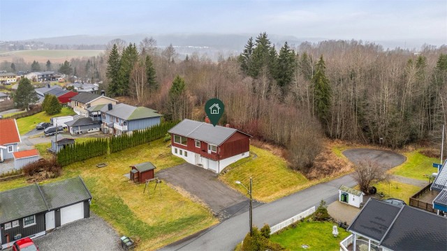 Velkommen til Tulipanvegen 60! Presenteres av Jørgen Gabrielsen v/Krogsveen. Dette er en innholdsrik enebolig som ligger i et etablert og populært boligområdet på Holter. Foto: Espen Edin v/Image day