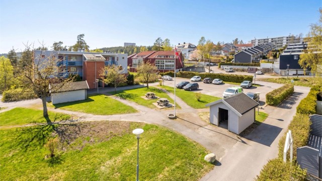 Med Østmarkas turstier og skiløyper praktisk talt rett utenfor døren, er dette en ideell beliggenhet for den aktive.