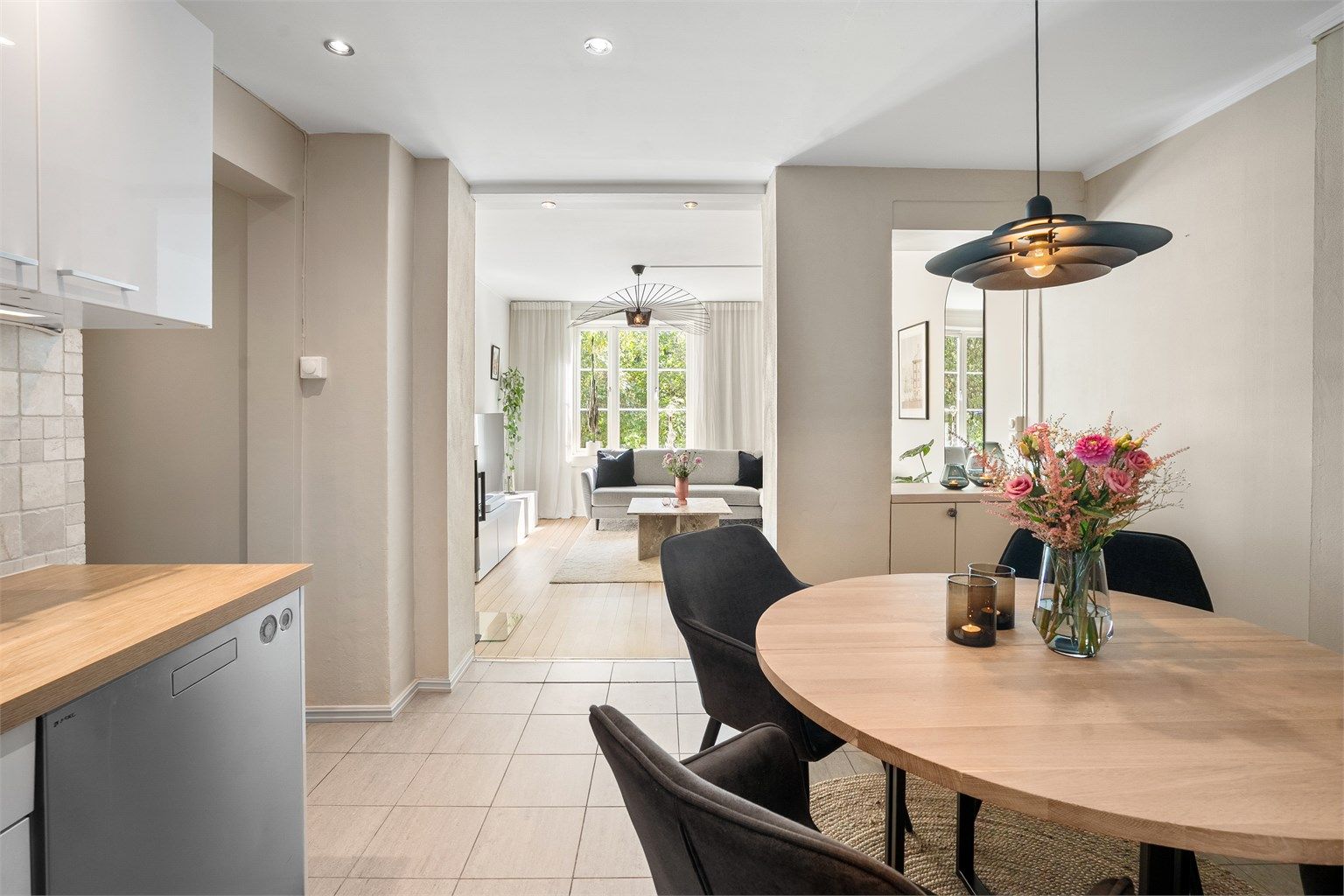 Lys og delikat 2-roms andelsleilighet like ved Botanisk hage!