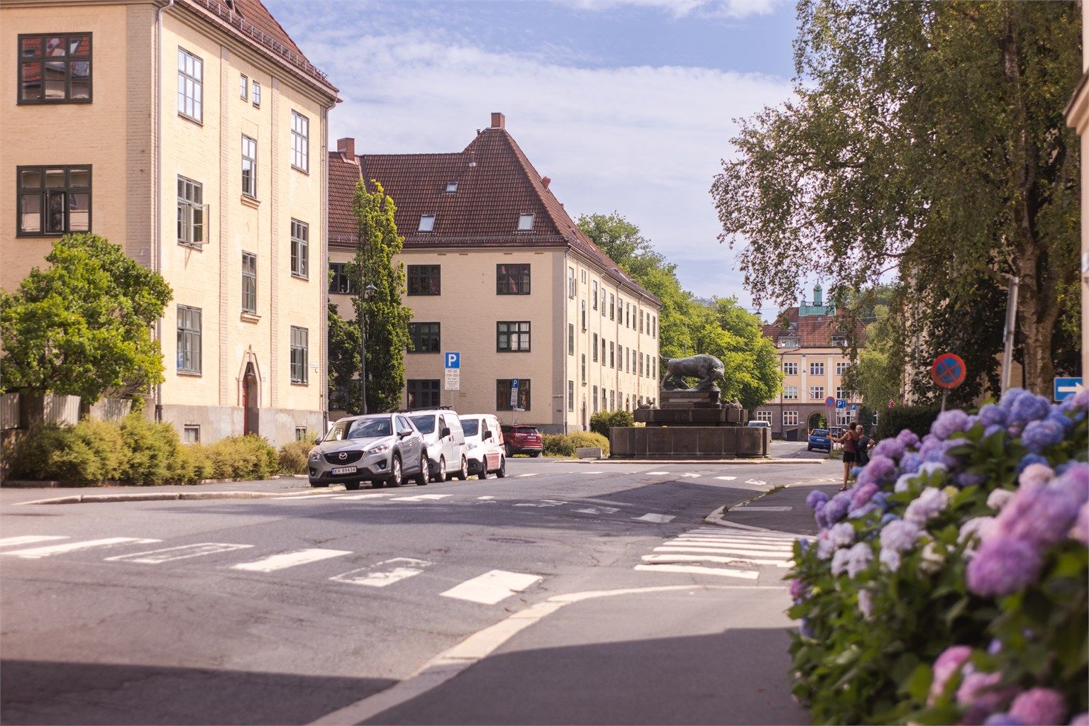 Agathe Grøndahls gate er en del av den ikoniske Torshovbyen, en gjennomført hageby inspirert av engelske byplanidealer og tegnet av Harald Hals.