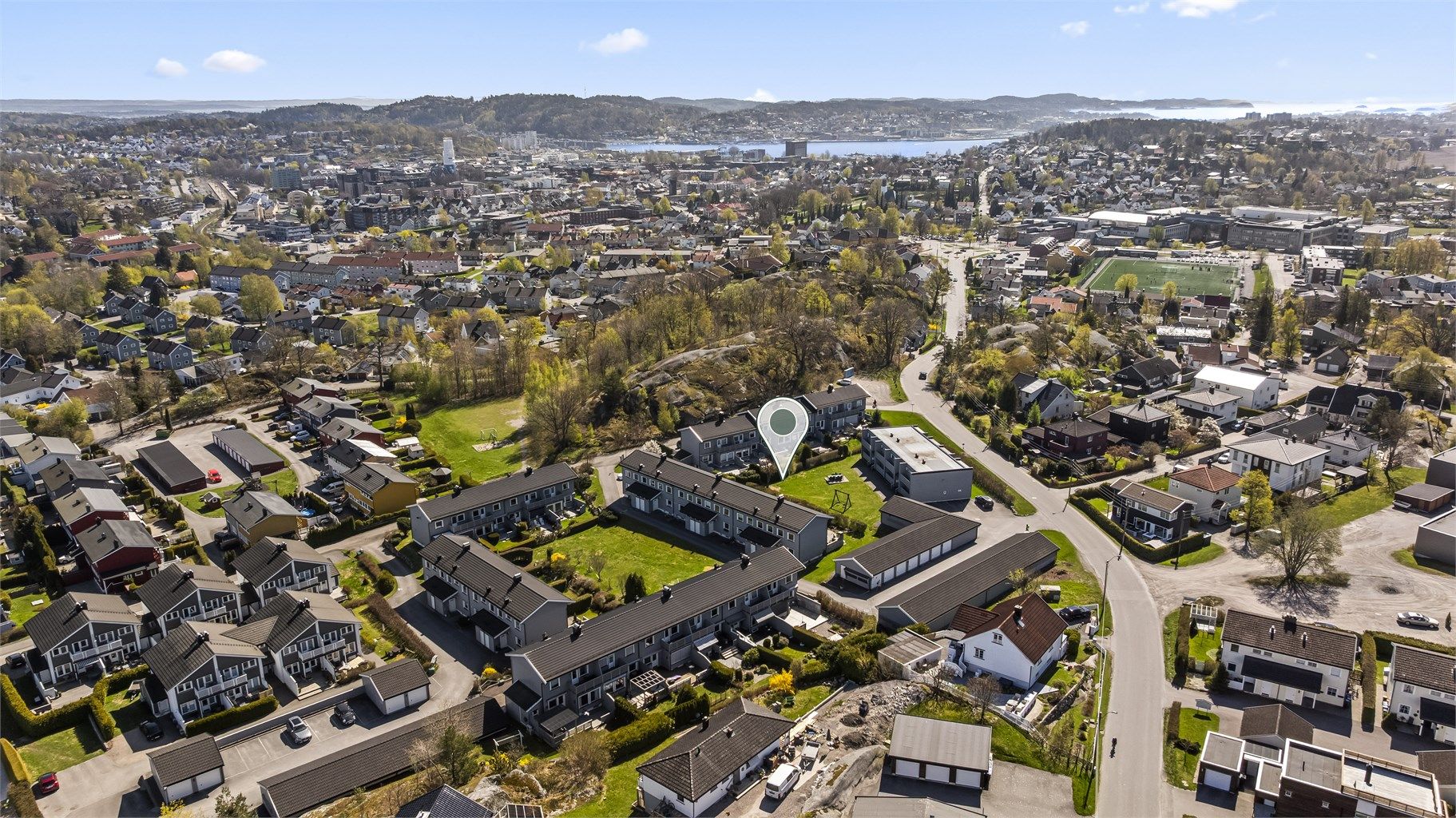 Velkommen til Frydenlund - Her bor du med kort vei til sentrum, dagligvare samt til fritidsaktiviteter i Bugårdsparken og Gamle stadion.