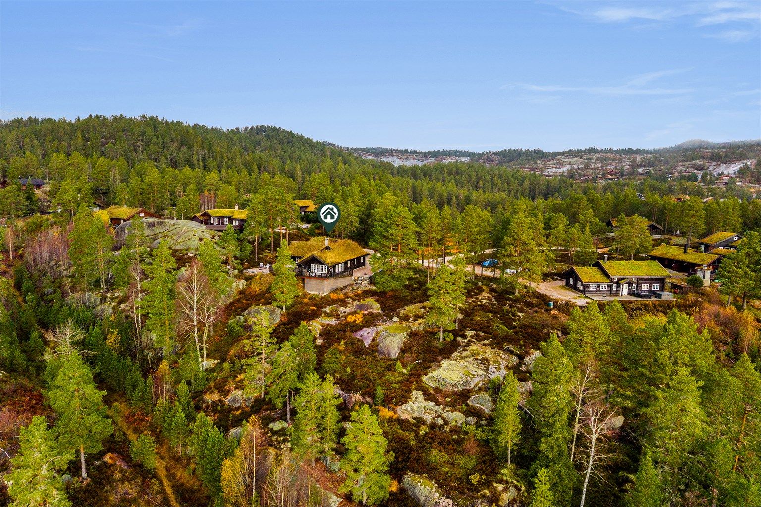 Fin beliggenhet i hyttefeltet.