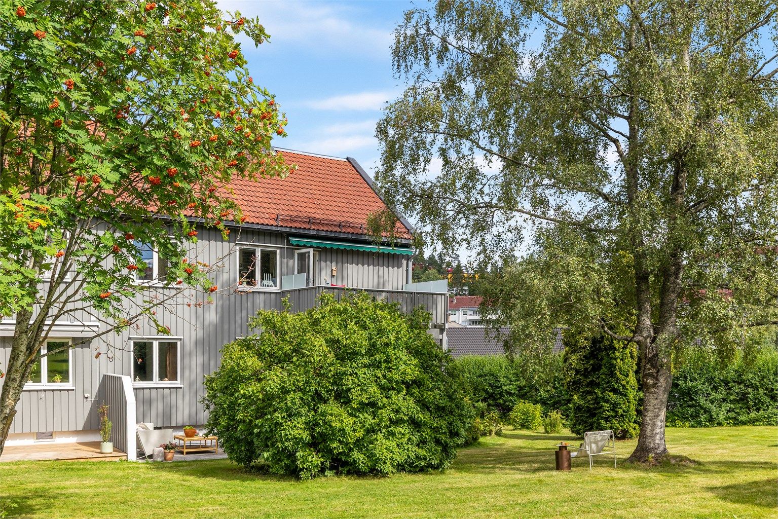 Idyllisk familiebolig som byr på den perfekte kombinasjonen av rolige omgivelser og sentral beliggenhet