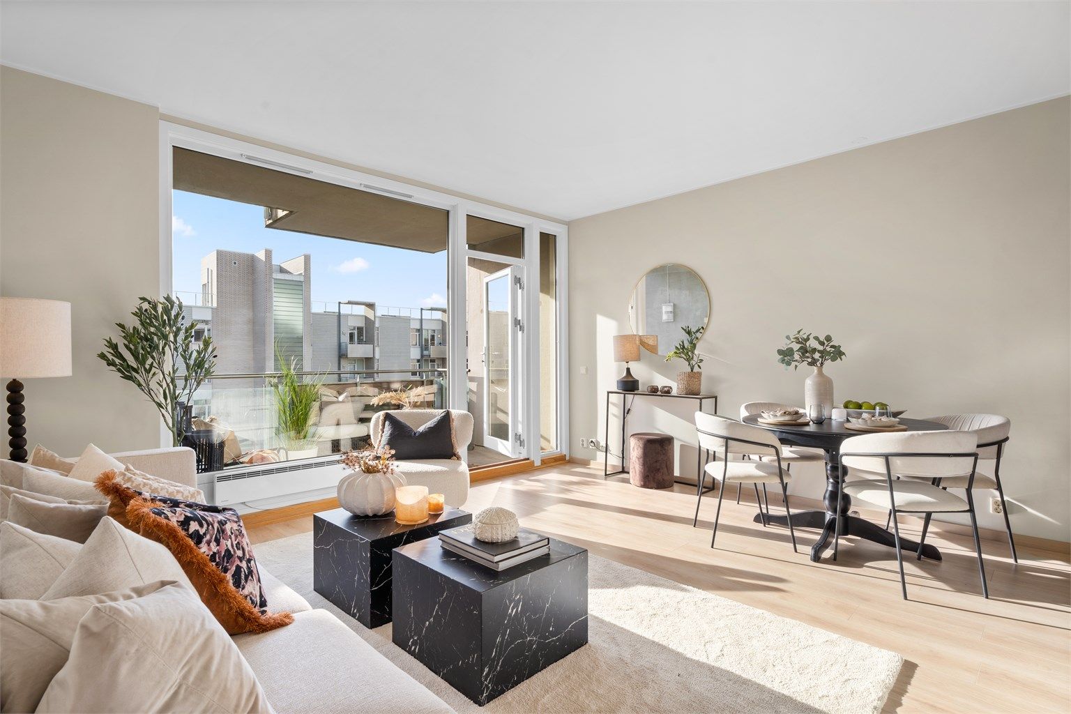 Velkommen til Gunnar Schjelderups vei 11H - Lekker 4-roms med rolig og sentral beliggenhet.