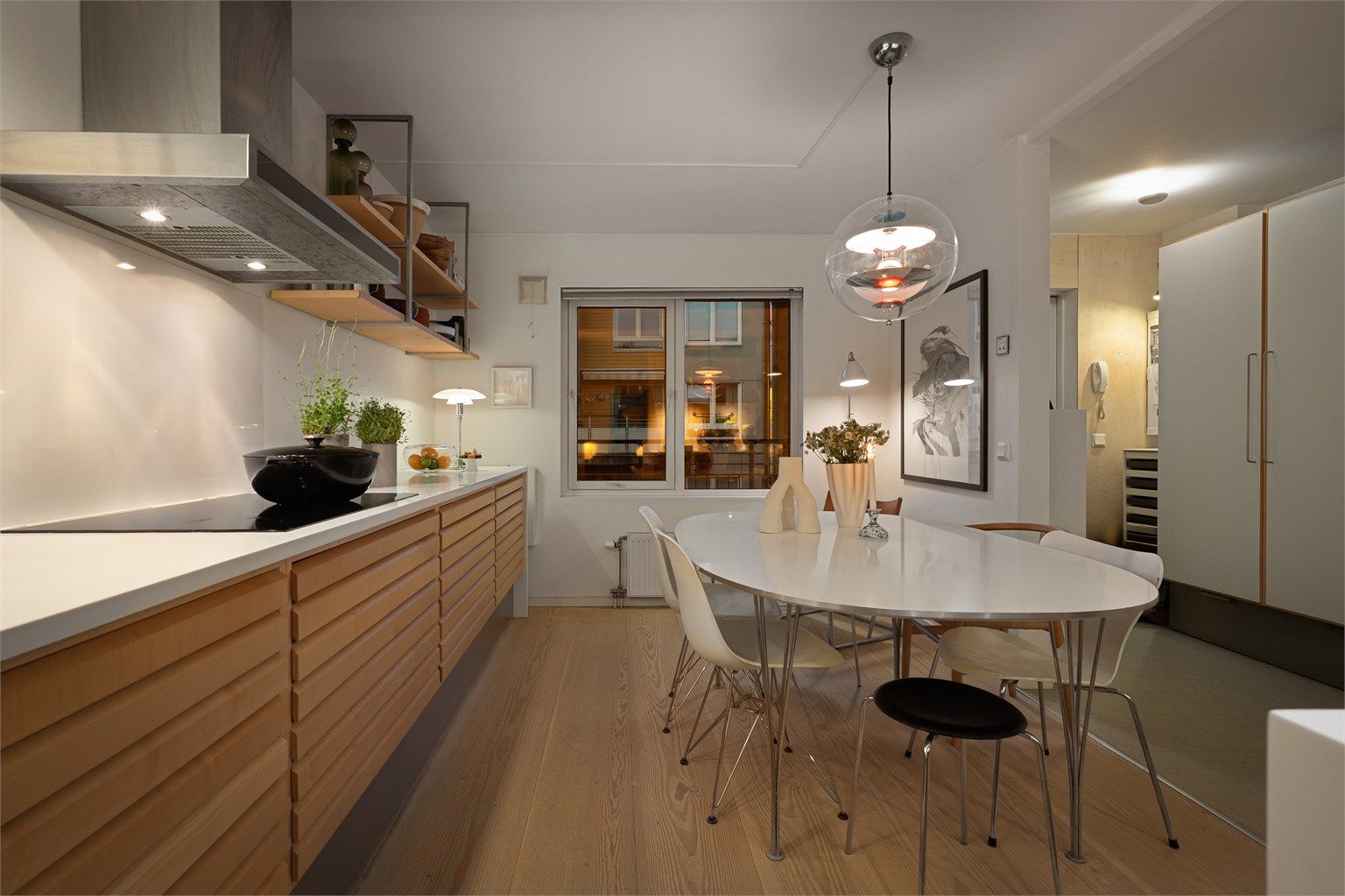 A-konto fjernvarme og varmtvann, fibernett og kabel-tv er inkludert i felleskostnadene. Foto: Mats Holst