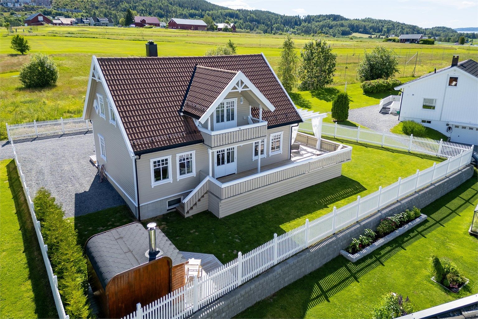 Velkommen til familiens drømmebolig i Riddersvingen 16B