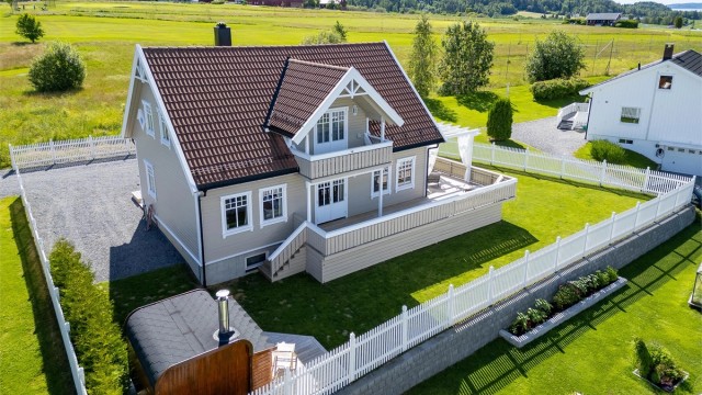 Velkommen til familiens drømmebolig i Riddersvingen 16B
