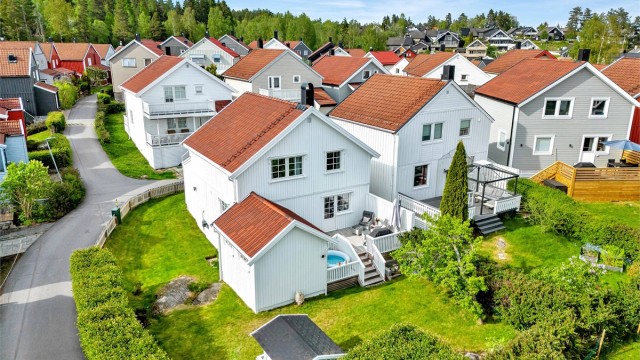 Eiendomsmegler Krogsveen ønsker velkommen til Furukollen 5