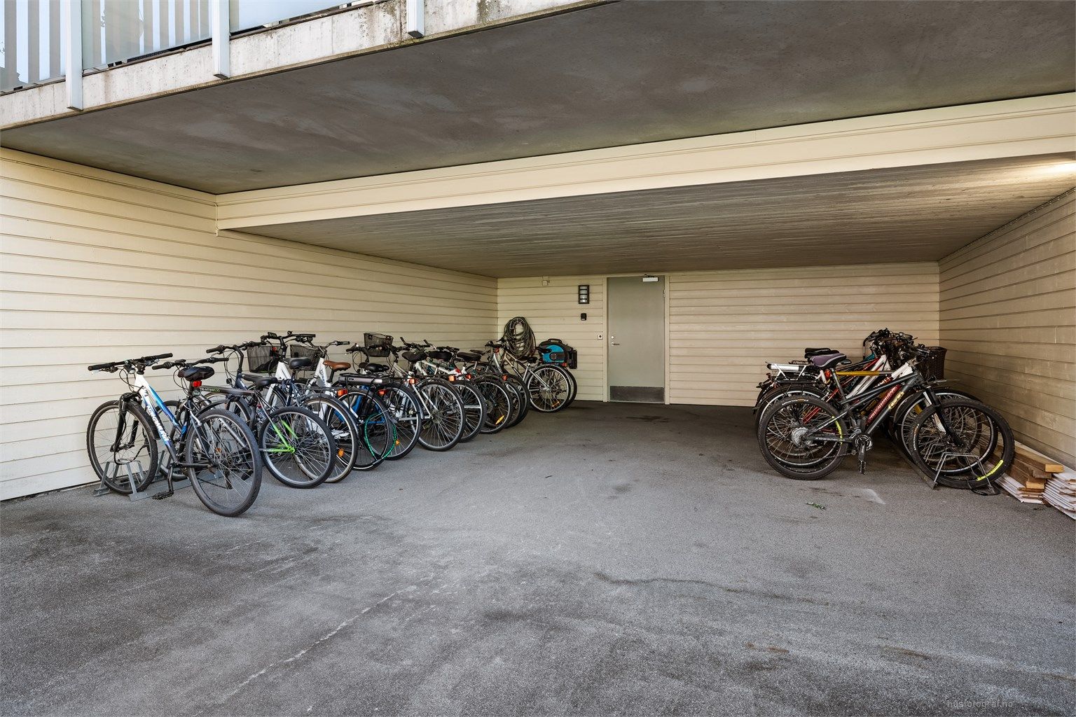 Beboere har tilgang til felles sykkelparkering.
