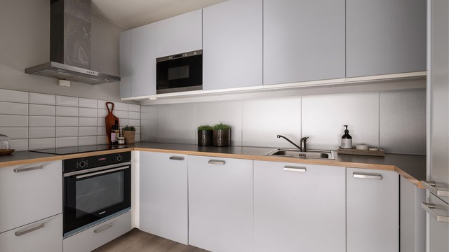 Kjøkkeninnredning ble montert ny i 2015