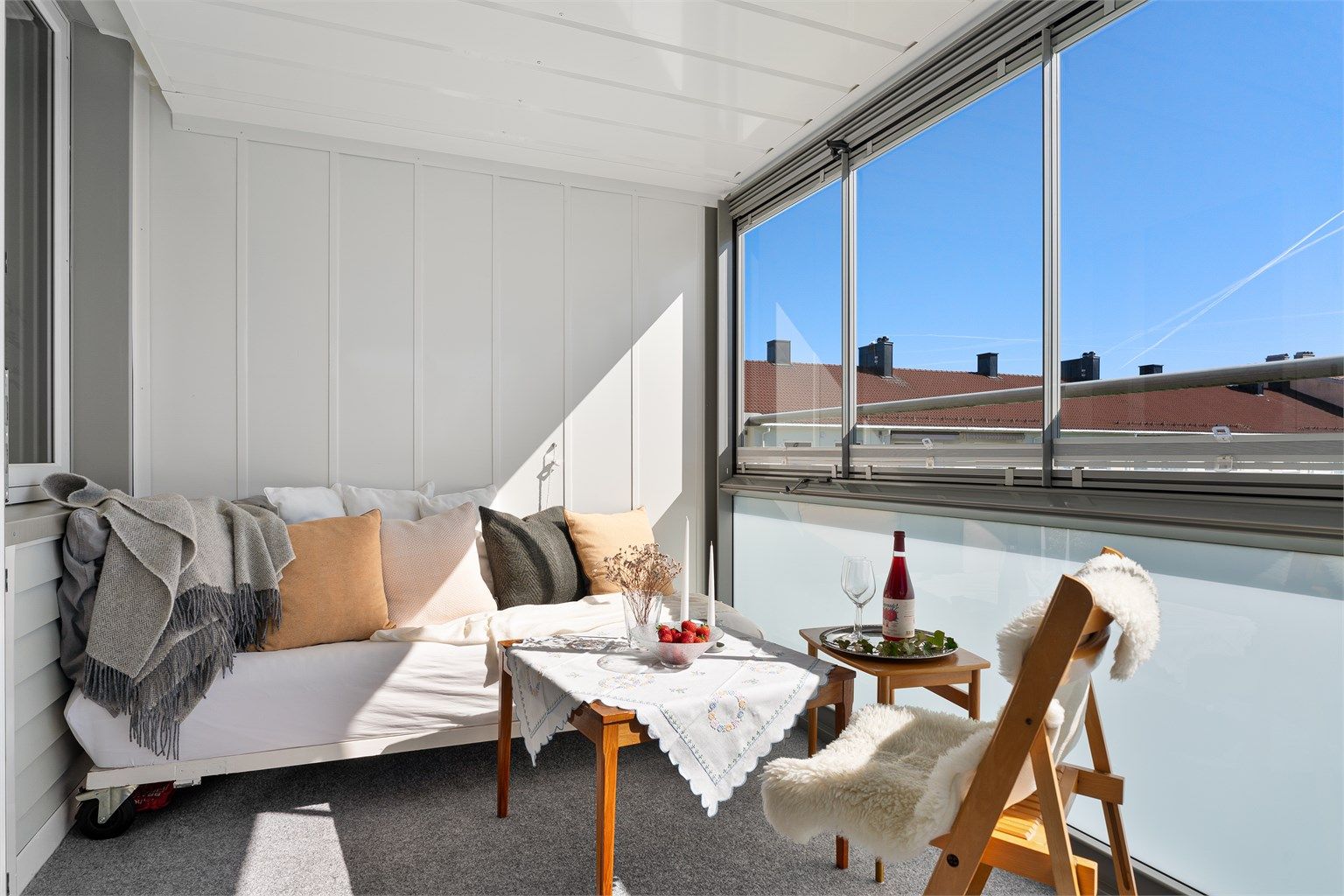 God plass til sittegruppe og grill