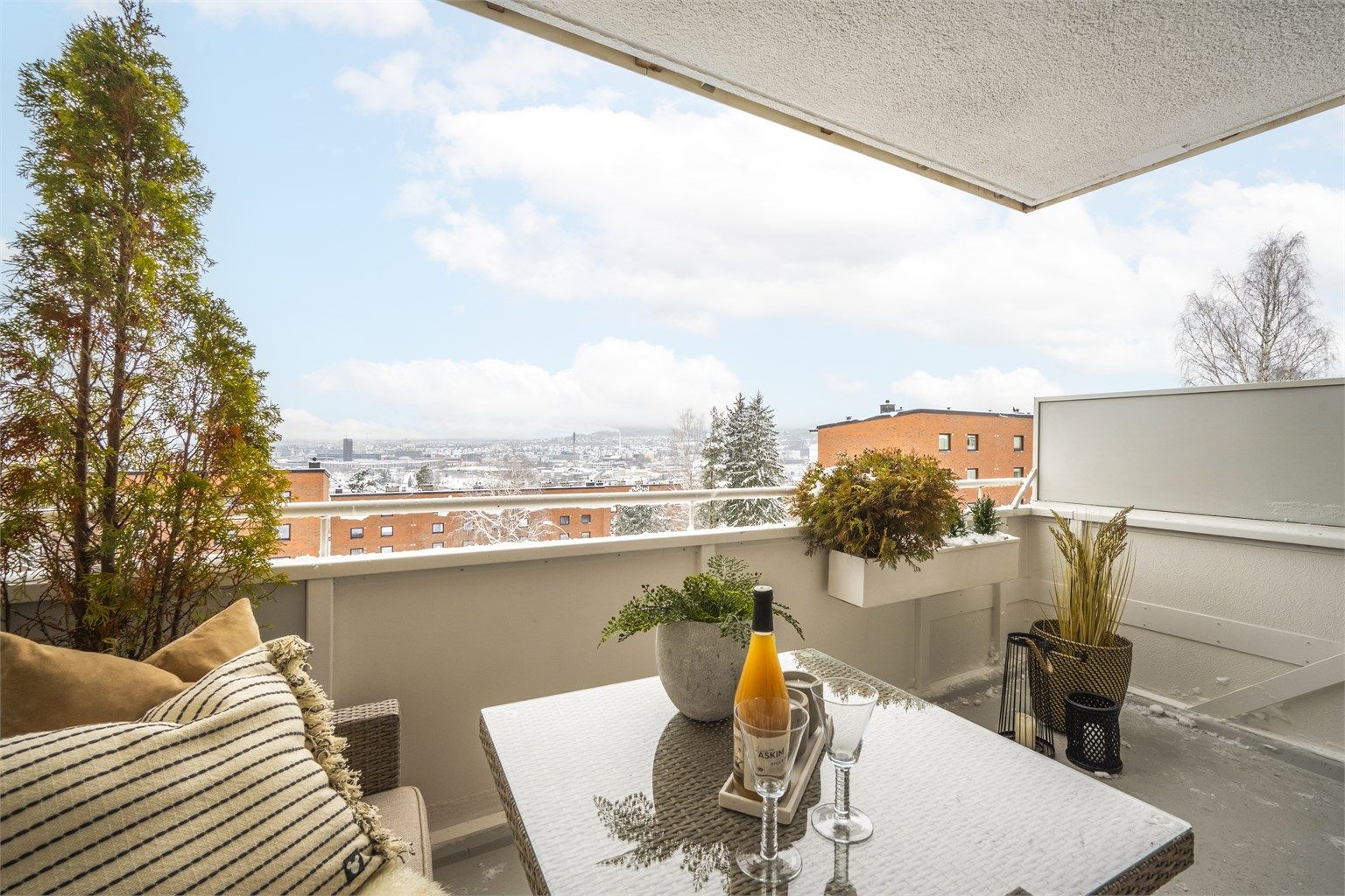 Utsikt mot nordvest.