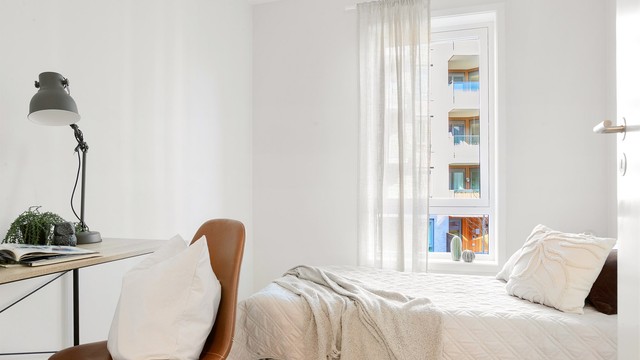 Leiligheten har to soverom. Dette rommet egner seg godt som barnerom, gjesterom eller kontor.